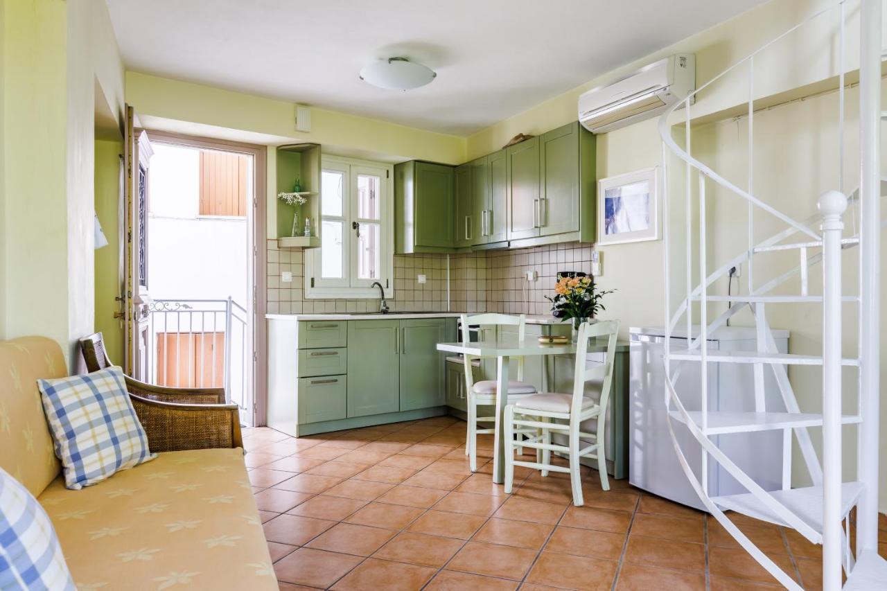 Sentefi Maisonette Città di Skopelos Esterno foto